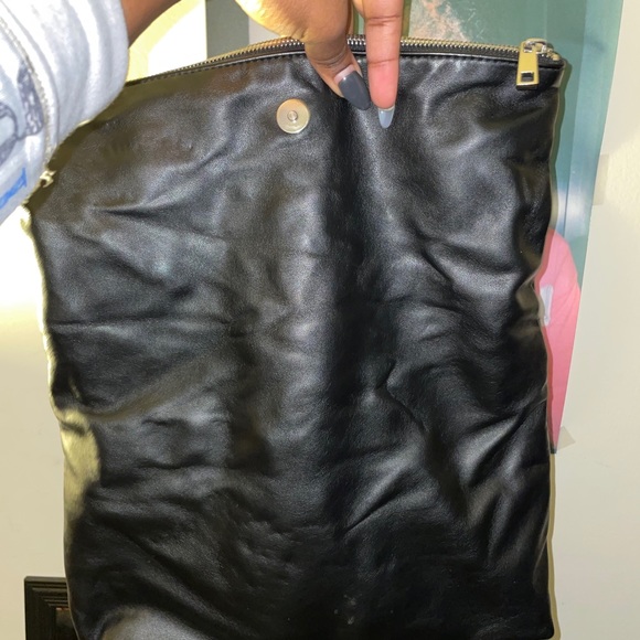 Clutch - Picture 4 of 4